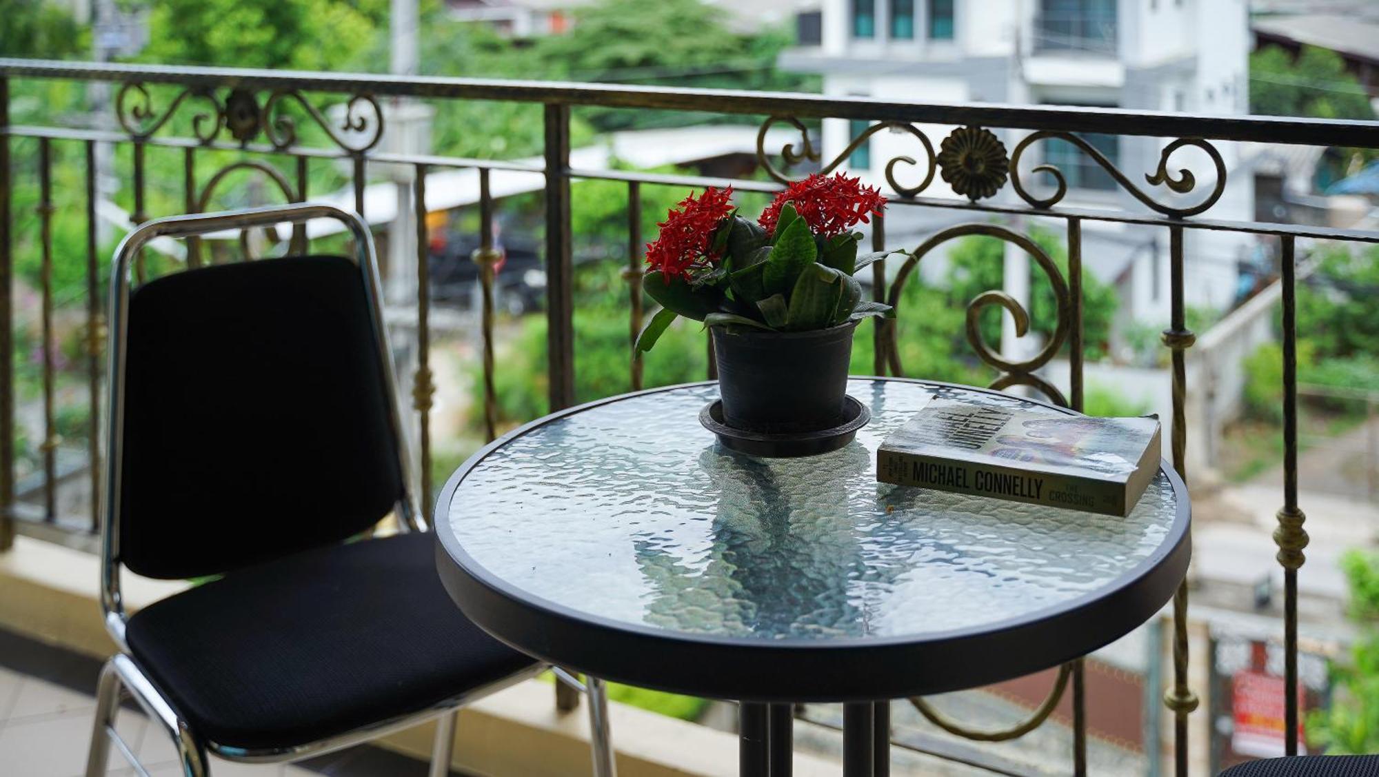 Laph Kham House Aparthotel Chiang Mai Exterior photo