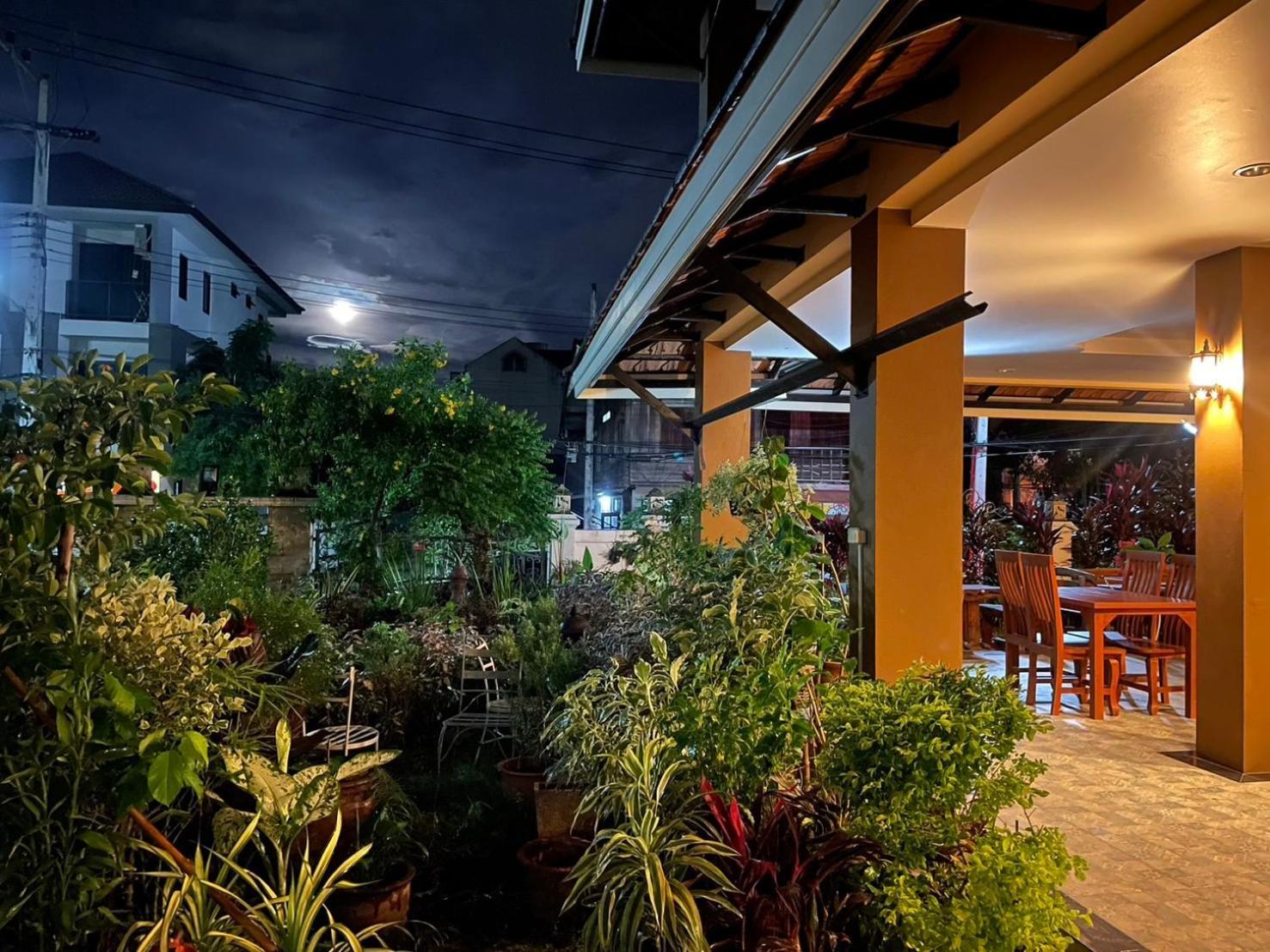 Laph Kham House Aparthotel Chiang Mai Exterior photo
